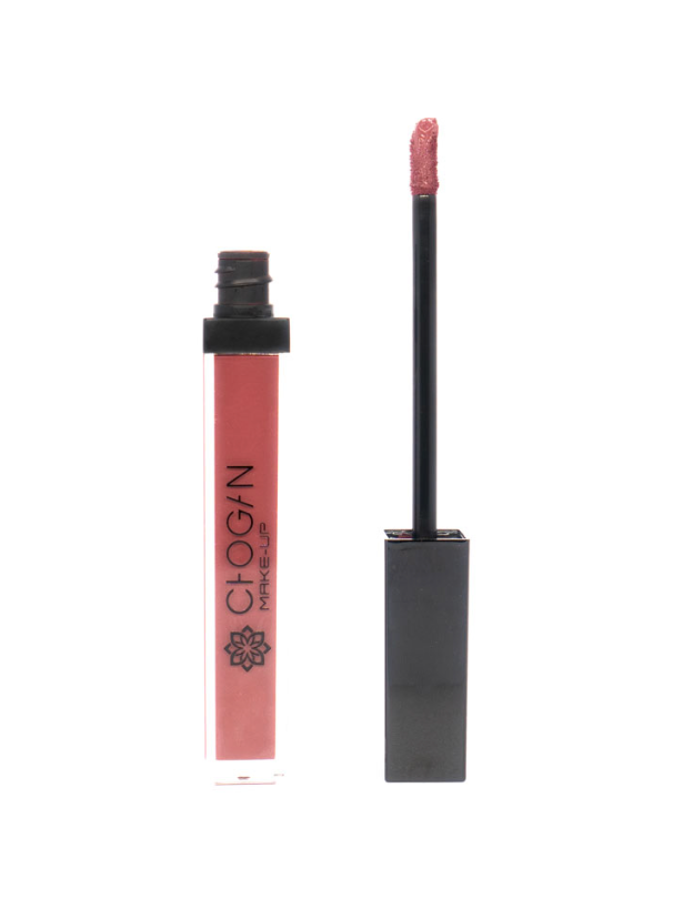 Long-lasting matte liquid lipstick