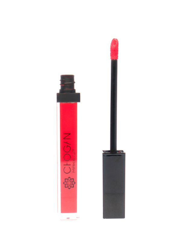 Long-lasting matte liquid lipstick